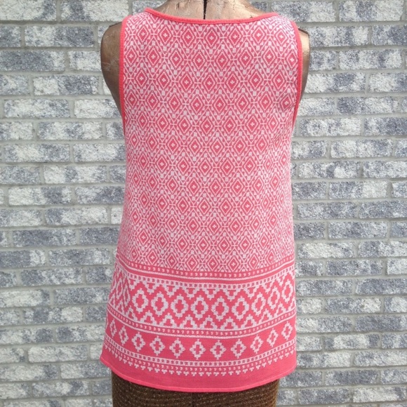 Acemi Geometric Print Flowy Tank Top, Size Small - Picture 2 of 4